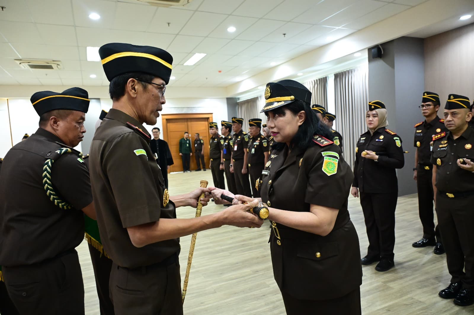Kajati Jabar Lantik Tiga Kepala Kejaksaan Negeri, Ini Pesan Penting di Balik Seremoni